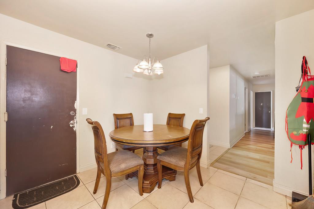 Detail Gallery Image 16 of 25 For 3708 Pullman Dr, Sacramento,  CA 95827 - 3 Beds | 2 Baths