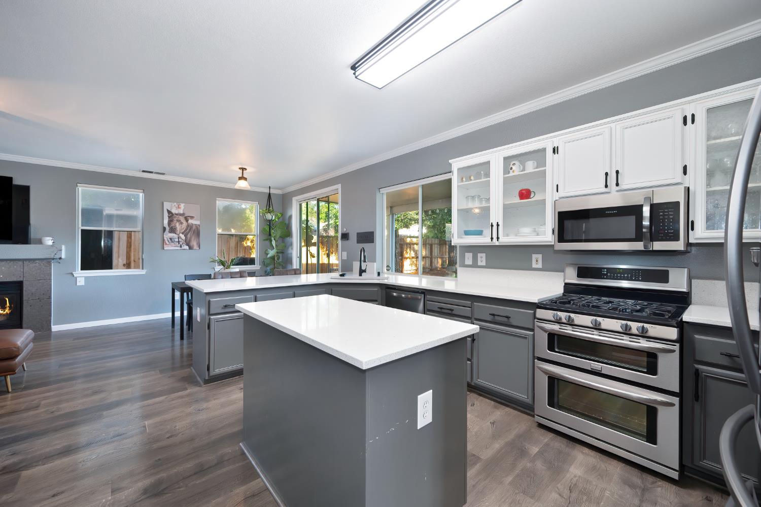 Detail Gallery Image 9 of 50 For 2865 Floradale Way, Lincoln,  CA 95648 - 4 Beds | 3 Baths