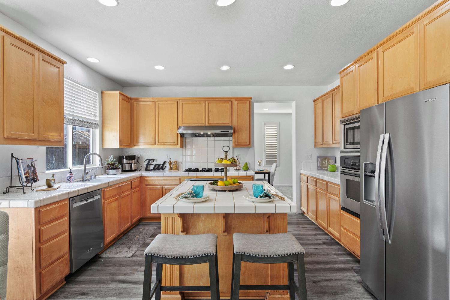 Detail Gallery Image 15 of 65 For 2726 Marshall Ct, Tracy,  CA 95377 - 5 Beds | 4 Baths