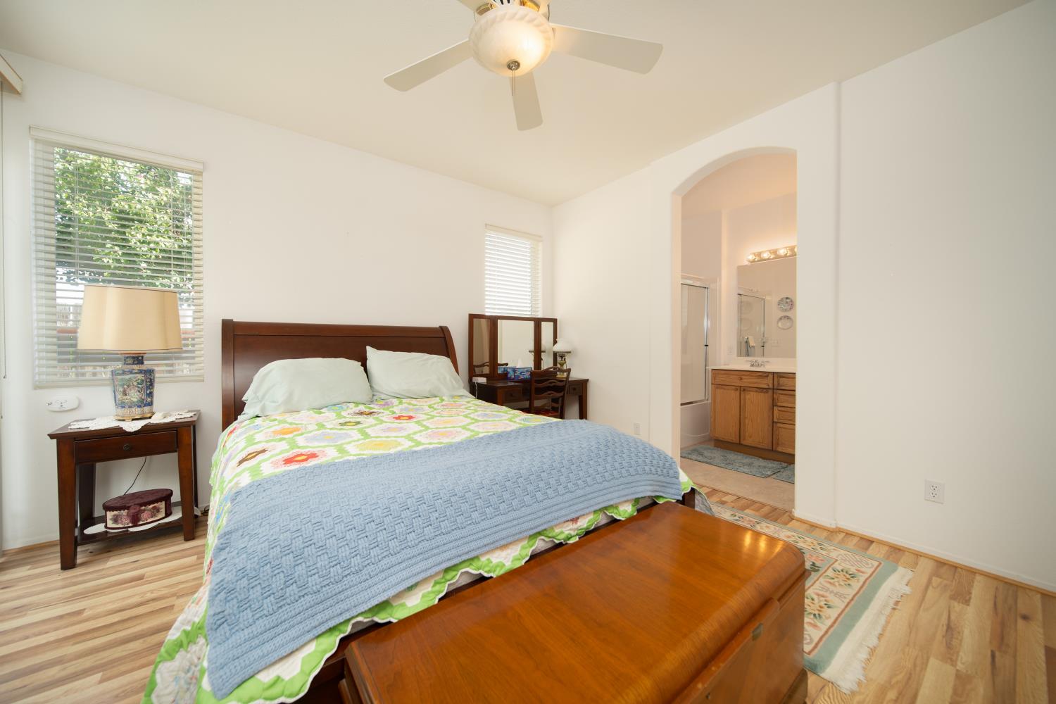 Detail Gallery Image 9 of 18 For 301 Nutcrest Ct, Oakdale,  CA 95361 - 3 Beds | 2 Baths