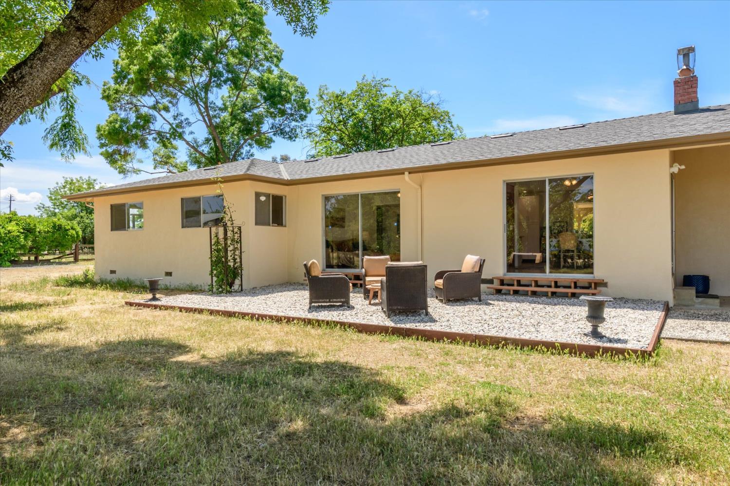 Detail Gallery Image 27 of 56 For 25233 County Road 96, Davis,  CA 95616 - 4 Beds | 2 Baths