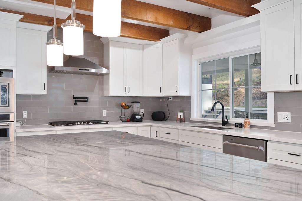 Detail Gallery Image 26 of 99 For 592 Torero Way, El Dorado Hills,  CA 95762 - 5 Beds | 4 Baths