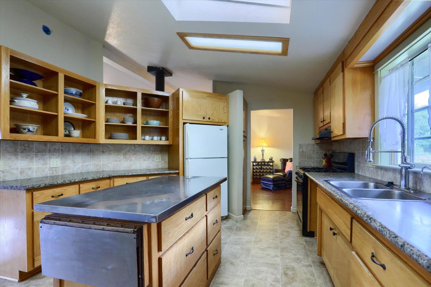 Detail Gallery Image 13 of 65 For 18386 Piper Ln, Penn Valley,  CA 95946 - 3 Beds | 2 Baths