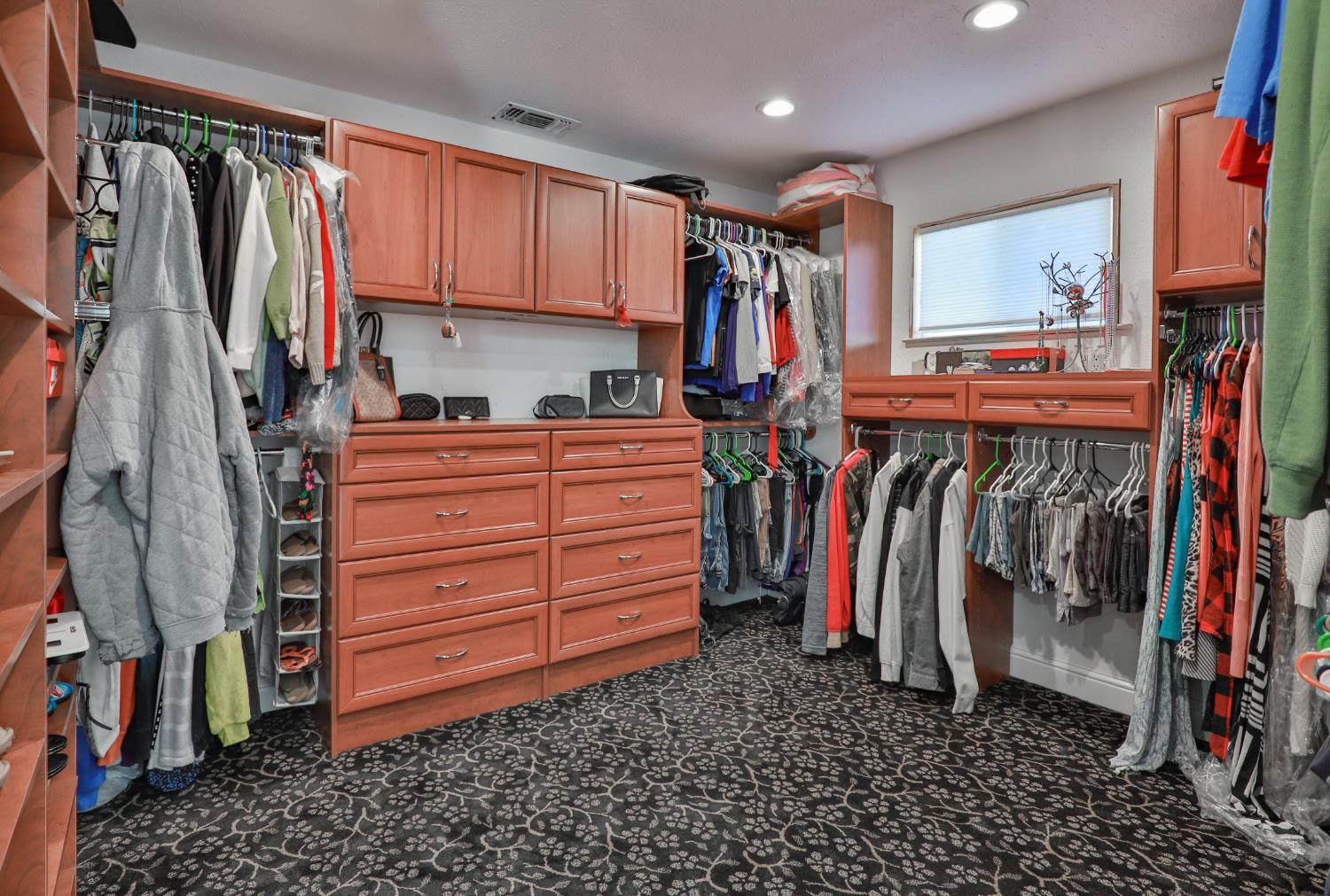 Detail Gallery Image 31 of 96 For 3081 Little Spur, Somerset,  CA 95684 - 3 Beds | 2 Baths
