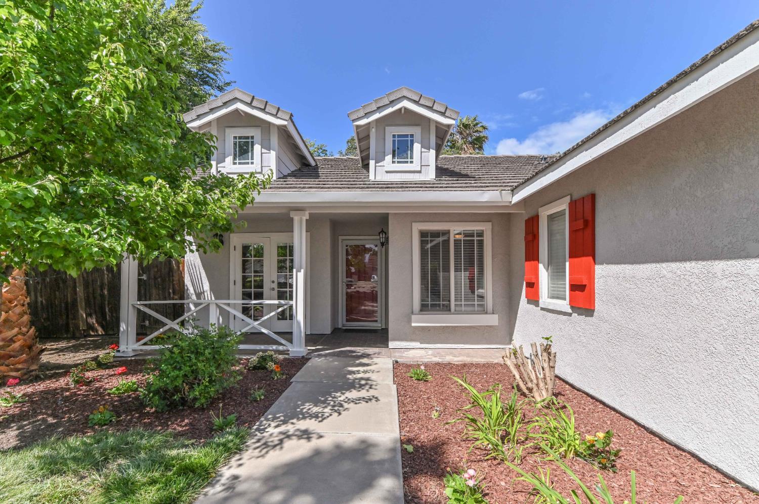 Detail Gallery Image 1 of 55 For 2535 Bridle Creek Ct, Tracy,  CA 95377 - 2 Beds | 2 Baths