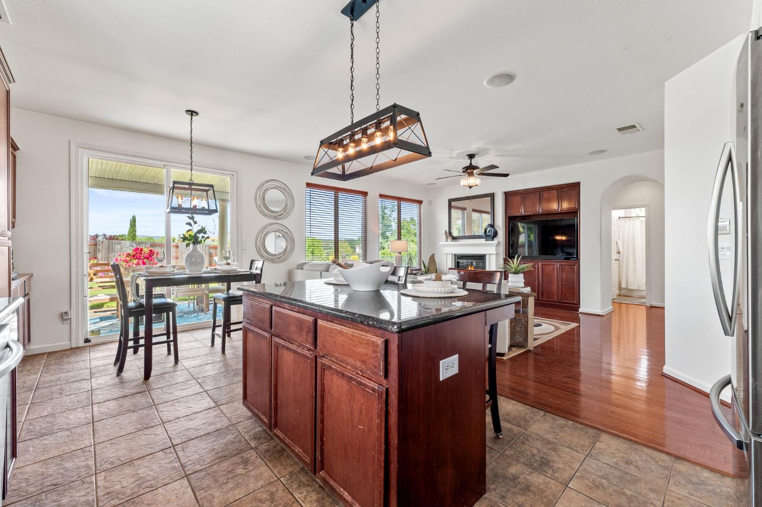 Detail Gallery Image 14 of 48 For 734 Kristi Ct, Jackson,  CA 95642 - 4 Beds | 3 Baths
