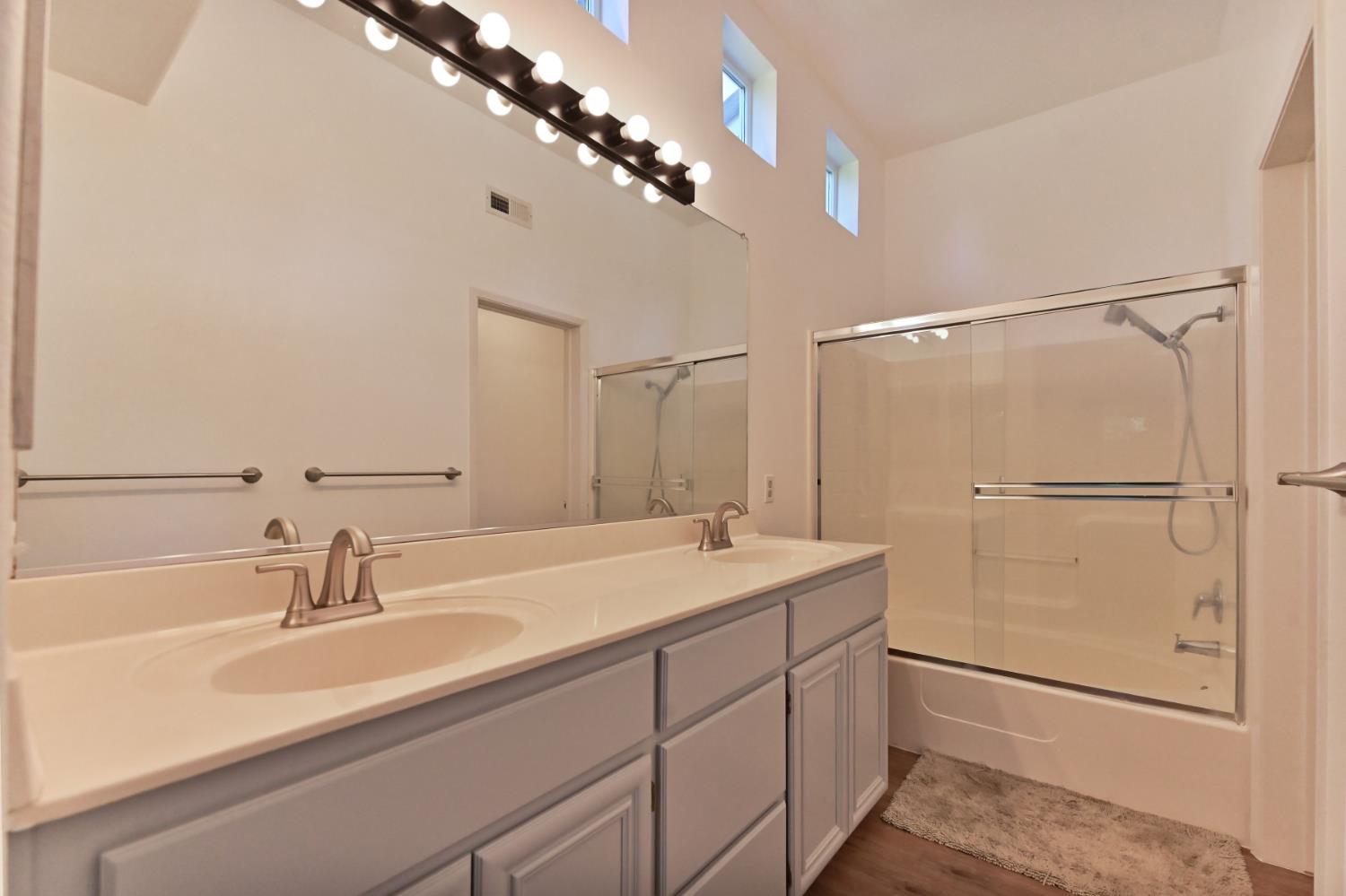 Detail Gallery Image 33 of 55 For 2535 Bridle Creek Ct, Tracy,  CA 95377 - 2 Beds | 2 Baths