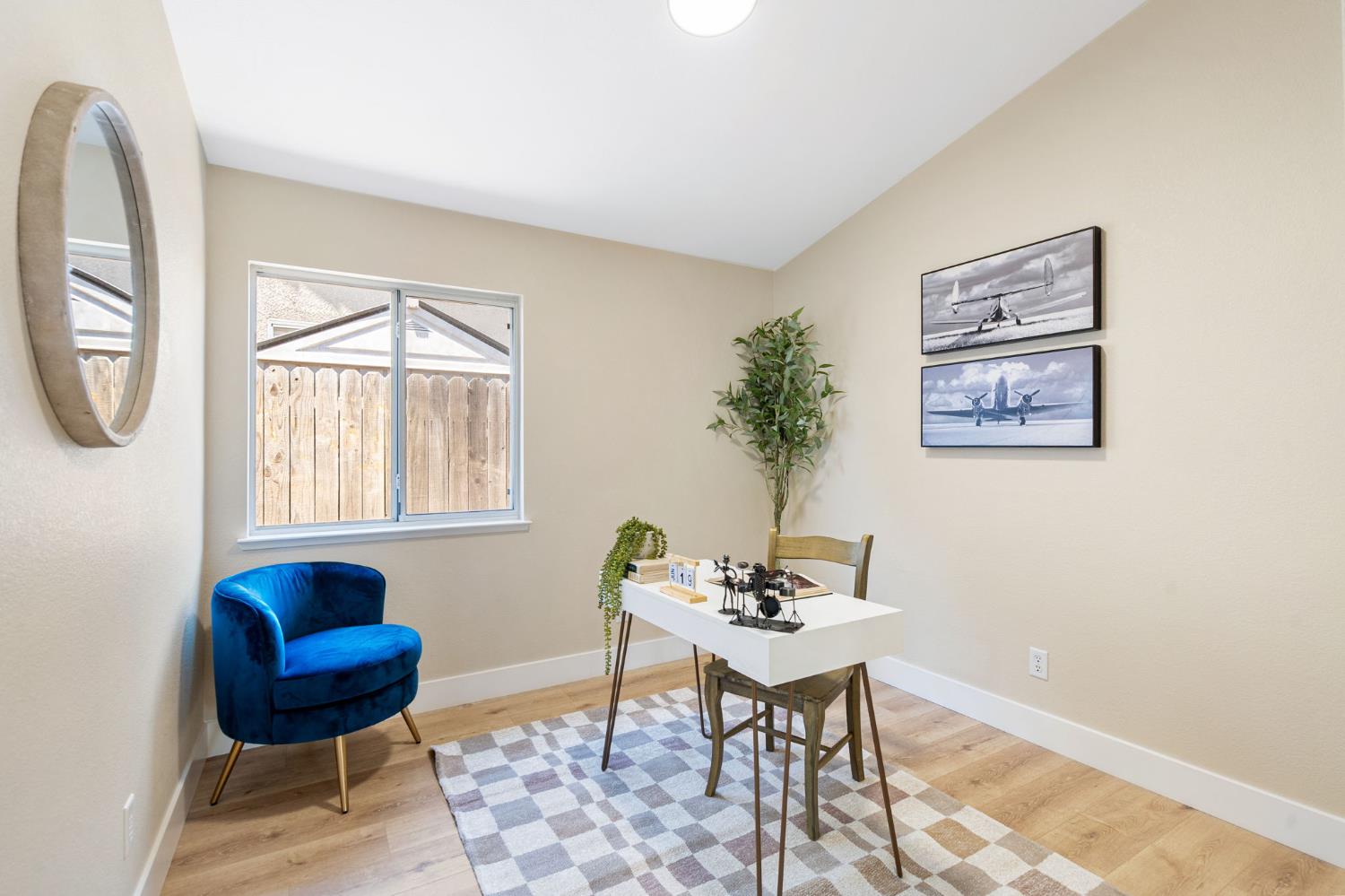 Detail Gallery Image 17 of 23 For 6042 Bach Ct, Citrus Heights,  CA 95621 - 3 Beds | 2 Baths