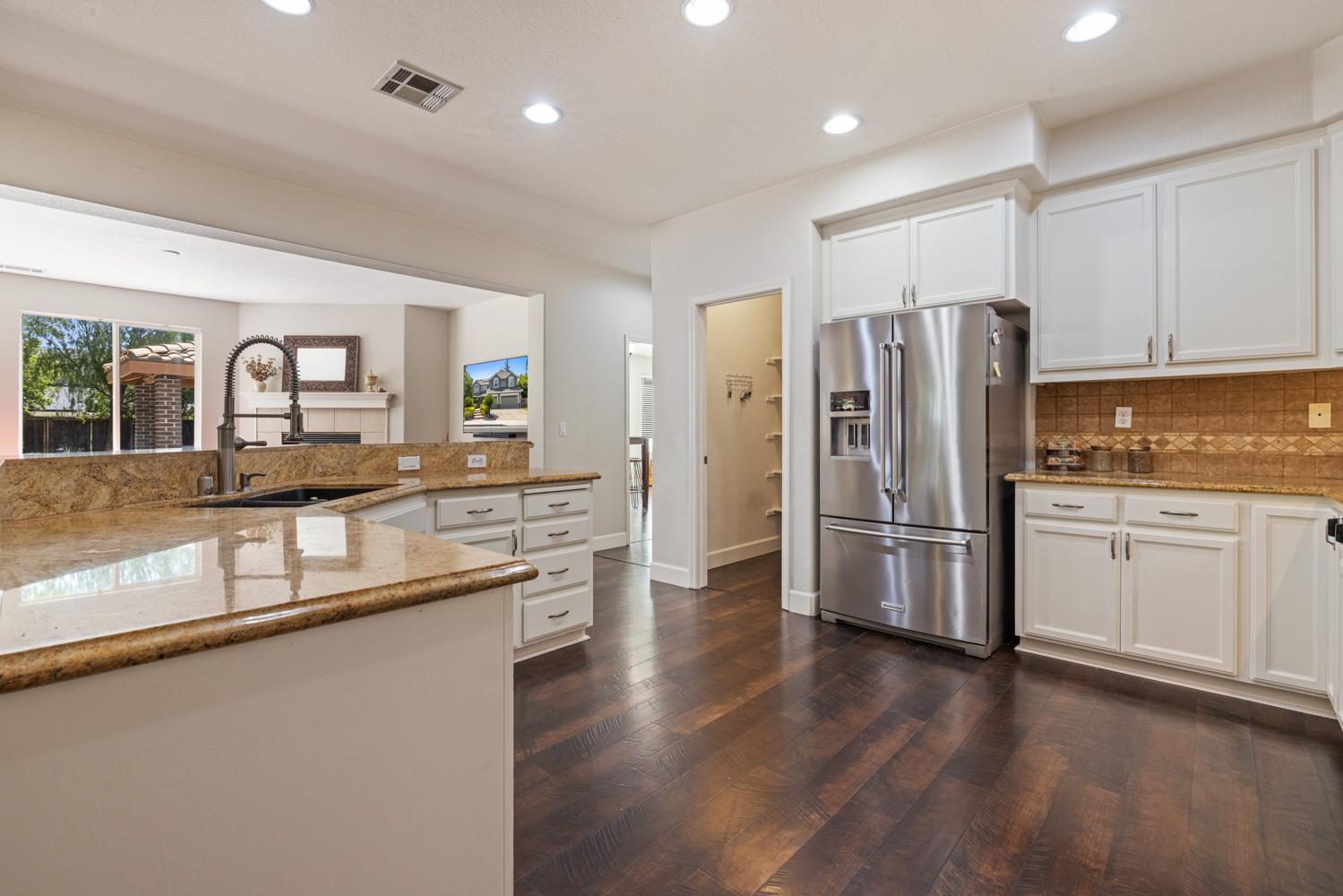 Detail Gallery Image 16 of 67 For 2550 Garazi, Tracy,  CA 95304 - 5 Beds | 3/2 Baths