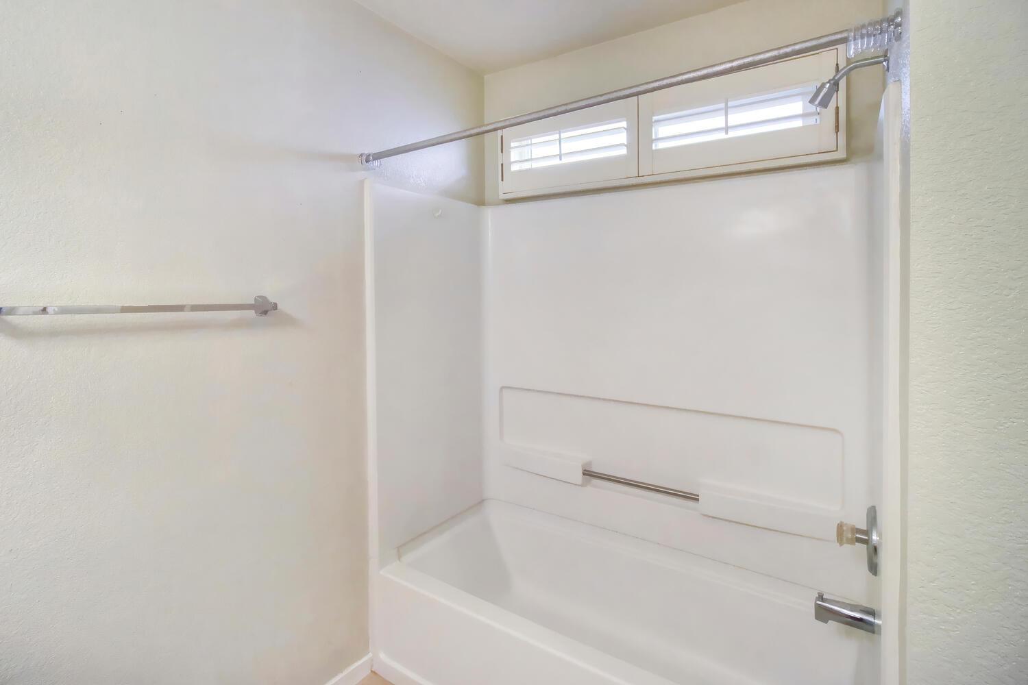 Detail Gallery Image 18 of 28 For 2385 Roualt St, Davis,  CA 95618 - 3 Beds | 2 Baths
