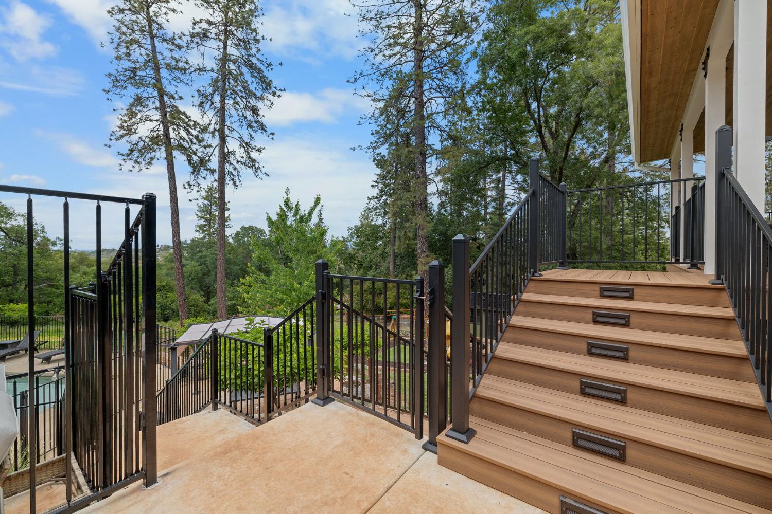 Detail Gallery Image 62 of 90 For 3379 Paloran Ct, Shingle Springs,  CA 95682 - 4 Beds | 3 Baths