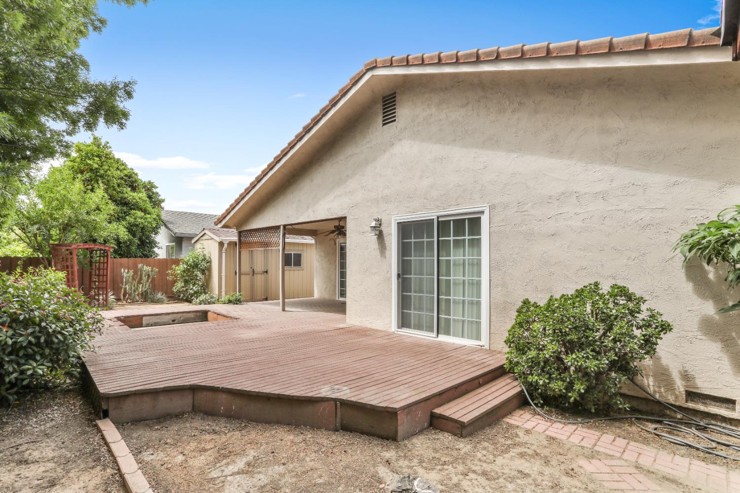 Detail Gallery Image 29 of 38 For 678 Emerald Pl, Manteca,  CA 95336 - 3 Beds | 2 Baths