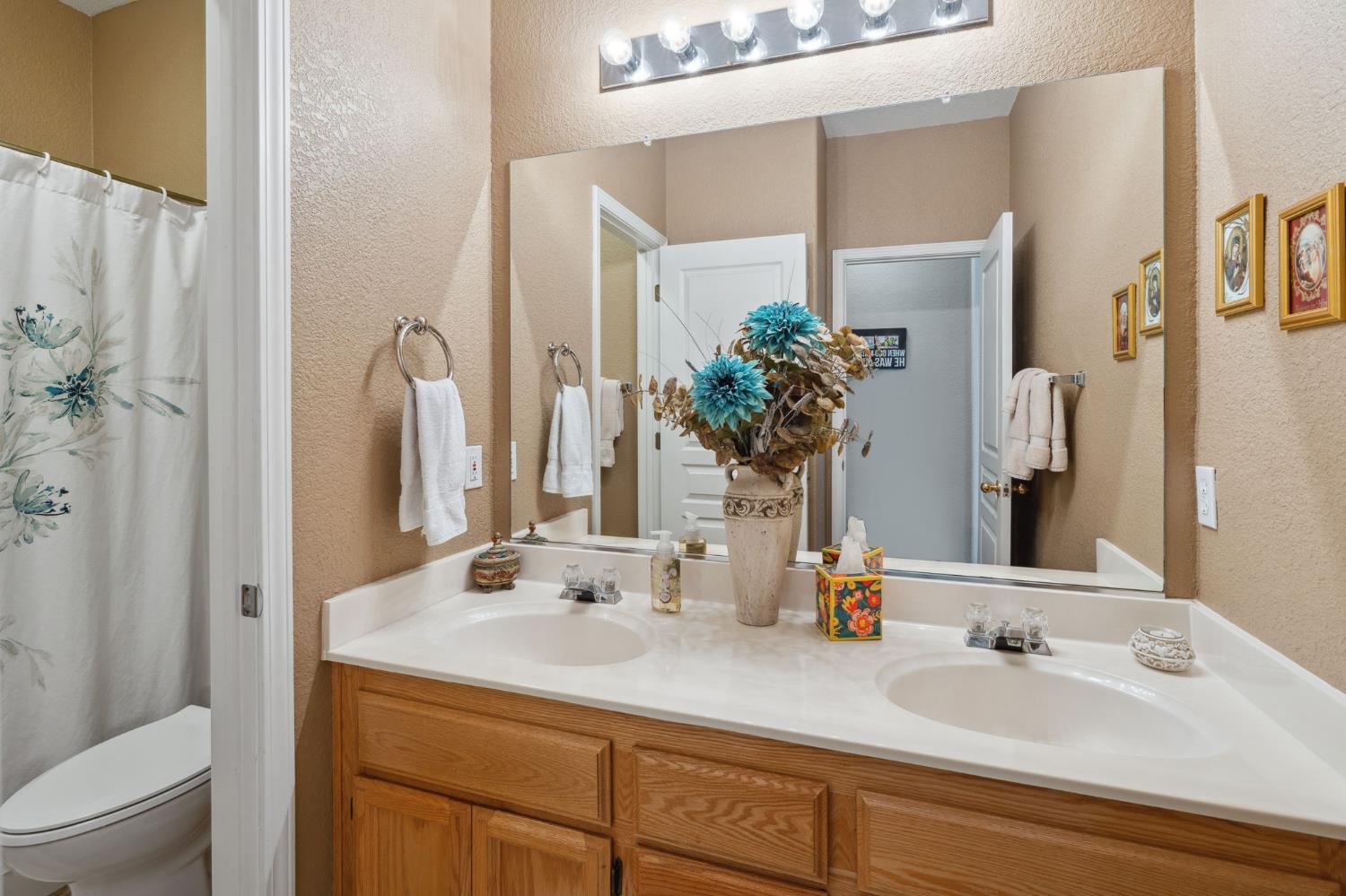 Detail Gallery Image 20 of 26 For 60 Groth Cir, Sacramento,  CA 95834 - 3 Beds | 2 Baths