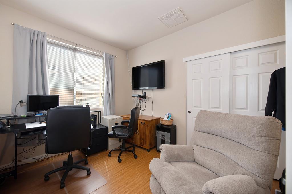 Detail Gallery Image 25 of 42 For 1437 Freeman Ct, Plumas Lake,  CA 95961 - 3 Beds | 2 Baths