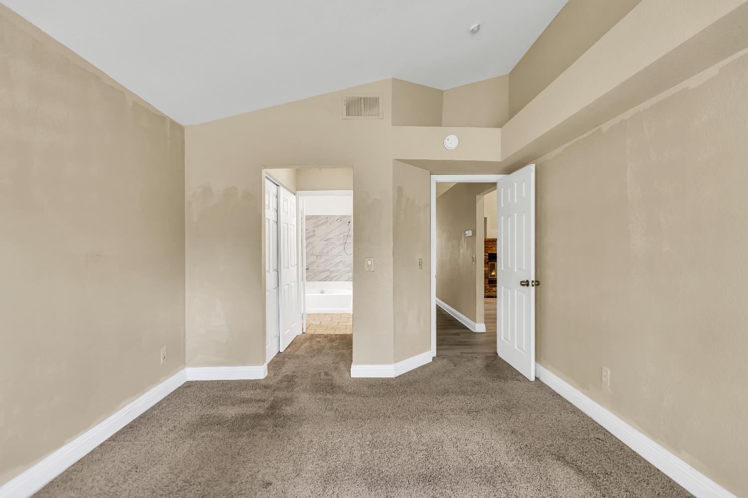 Detail Gallery Image 15 of 38 For 8401 Sunblaze Way, Sacramento,  CA 95823 - 3 Beds | 2 Baths