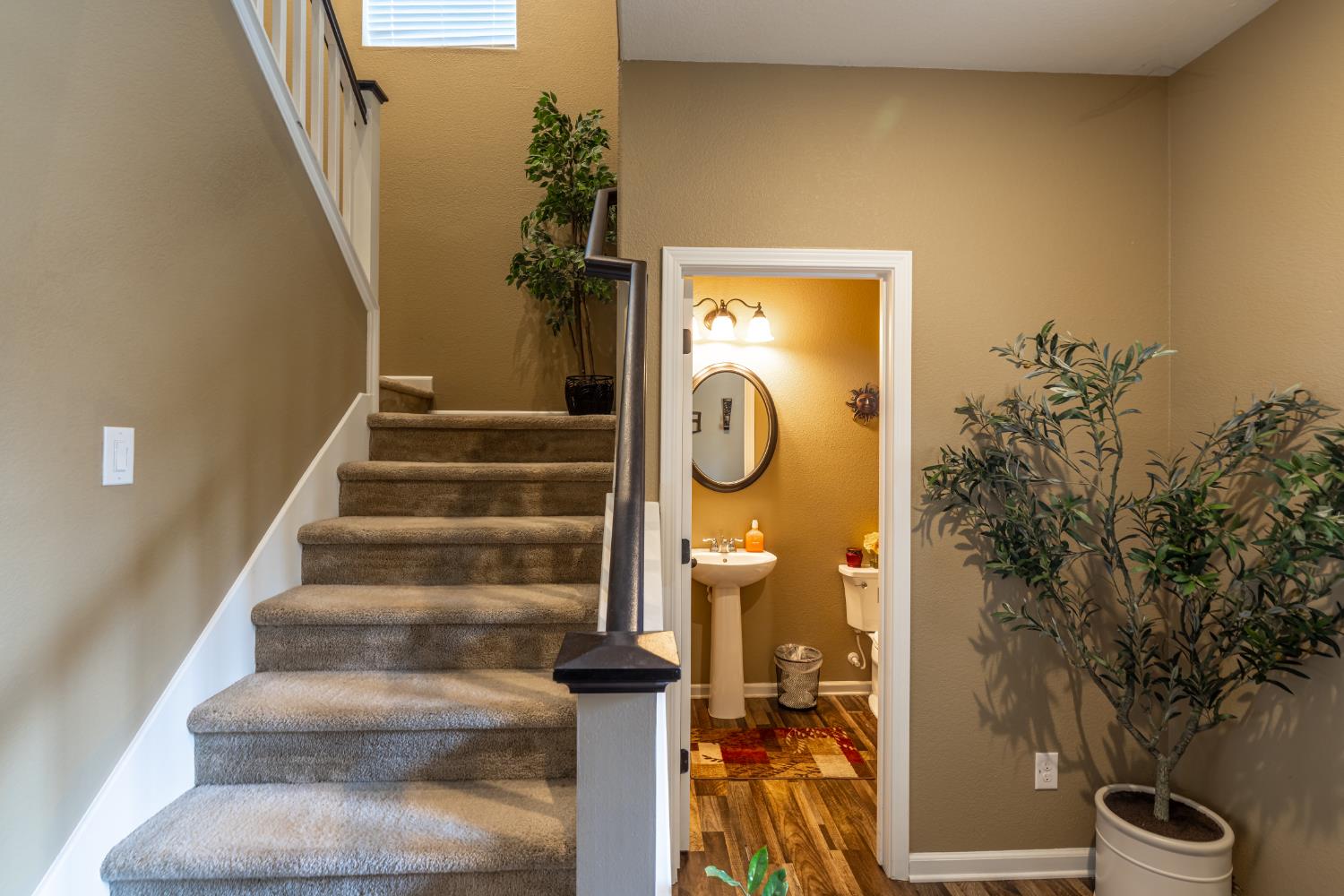 Detail Gallery Image 21 of 52 For 5271 Cloud Crest Way, Sacramento,  CA 95835 - 3 Beds | 2/1 Baths