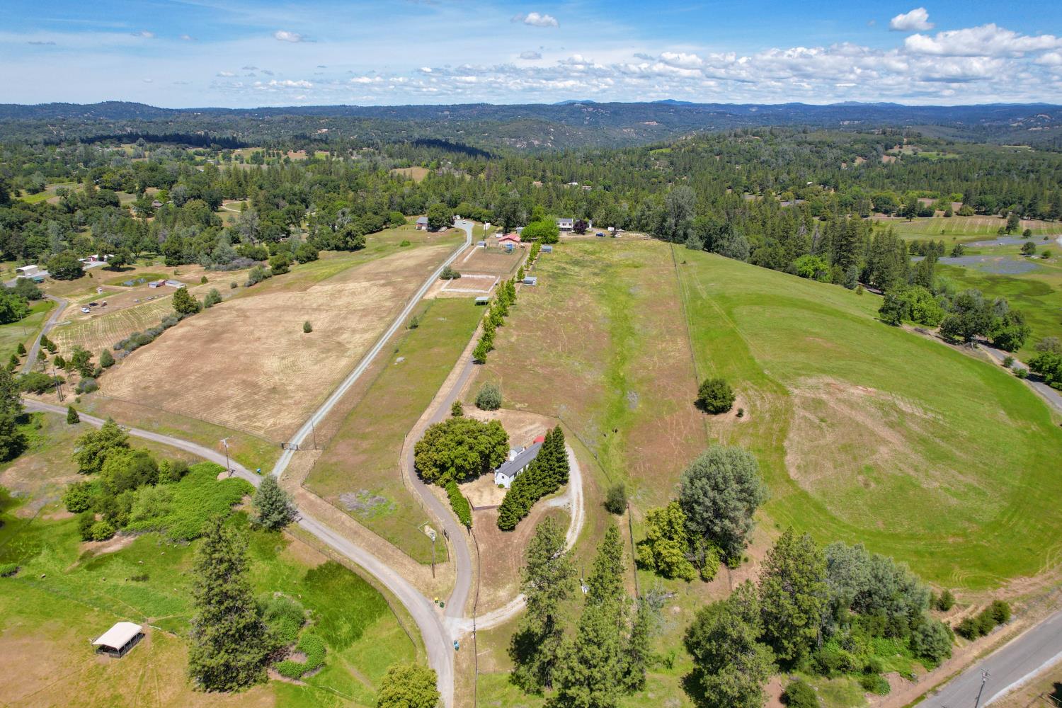Detail Gallery Image 60 of 96 For 3081 Little Spur, Somerset,  CA 95684 - 3 Beds | 2 Baths