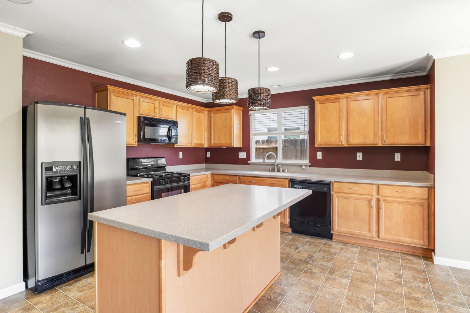 Barney Avenue, Olivehurst, California image 16