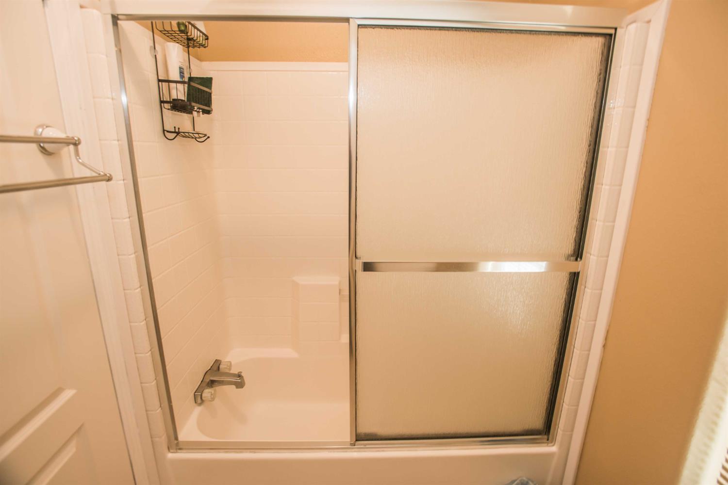 Detail Gallery Image 51 of 59 For 6946 27th St, Sacramento,  CA 95822 - 3 Beds | 2 Baths
