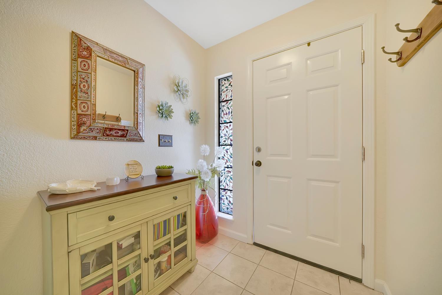 Detail Gallery Image 8 of 31 For 3685 Lakeview Dr, Ione,  CA 95640 - 3 Beds | 2 Baths