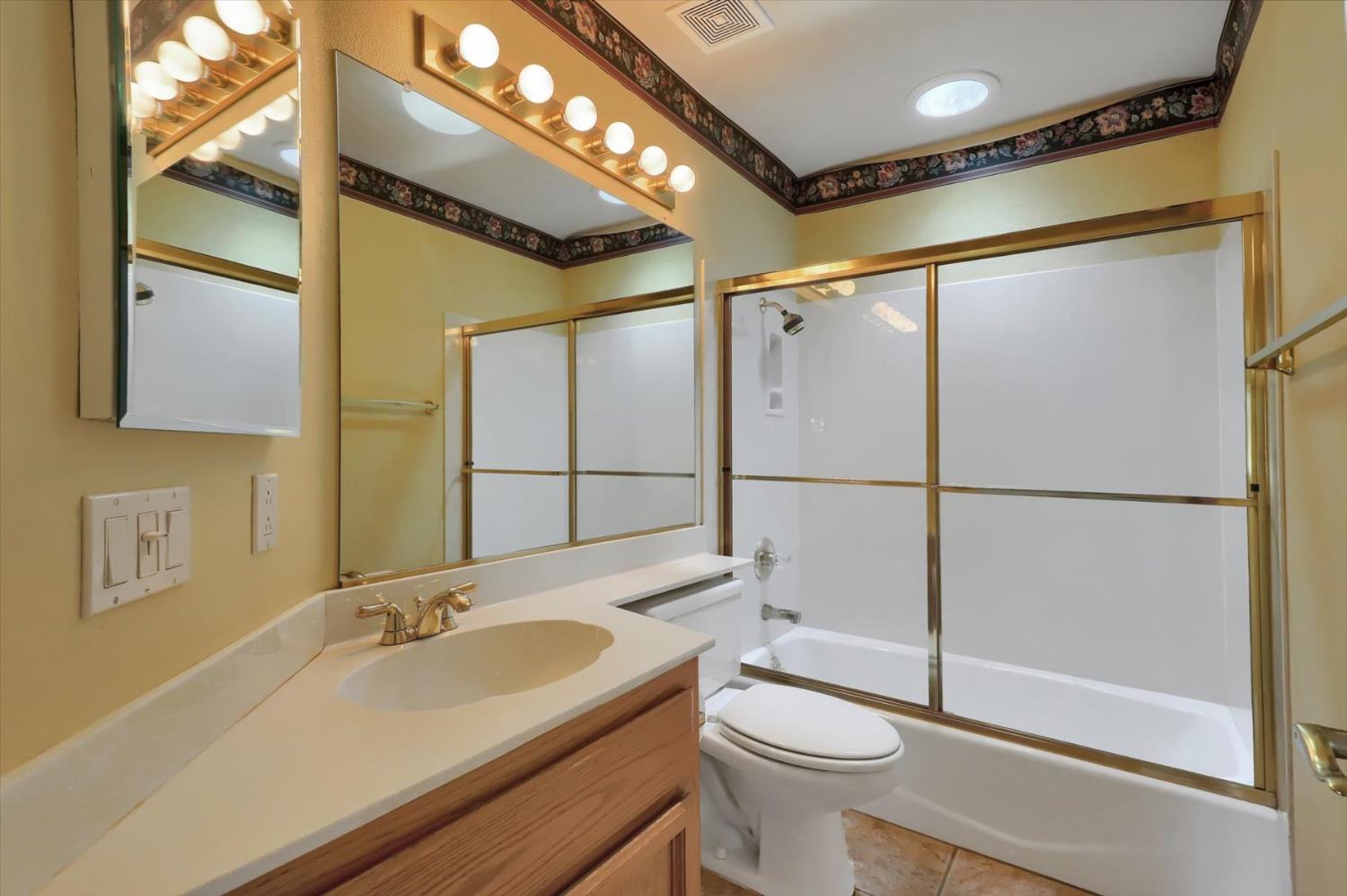 Detail Gallery Image 24 of 64 For 113 Holbrooke Way, Grass Valley,  CA 95945 - 2 Beds | 2 Baths