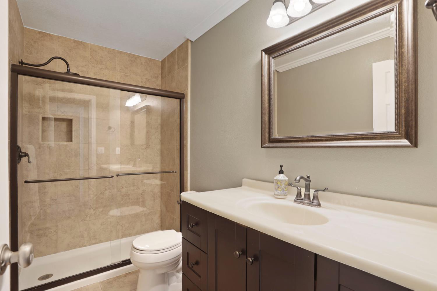 Detail Gallery Image 26 of 33 For 1615 Porter Way, Stockton,  CA 95207 - 2 Beds | 2 Baths