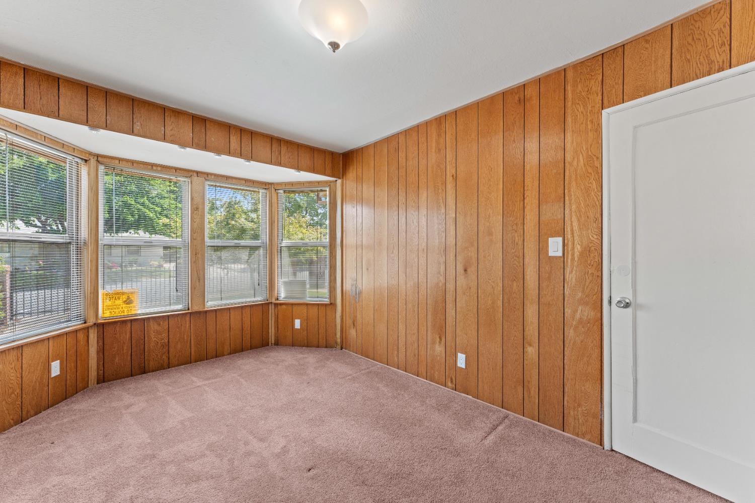 Detail Gallery Image 15 of 23 For 1325 Glenwood Rd, Sacramento,  CA 95864 - 3 Beds | 2 Baths