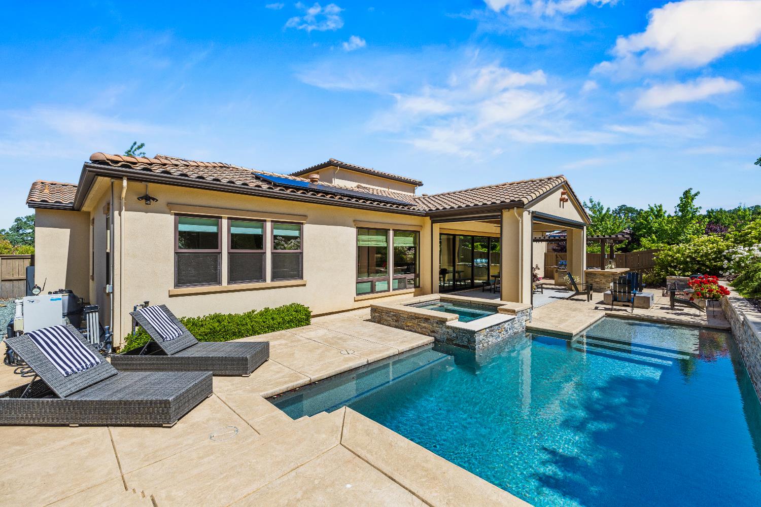 Chardin Place, El Dorado Hills, California image 9