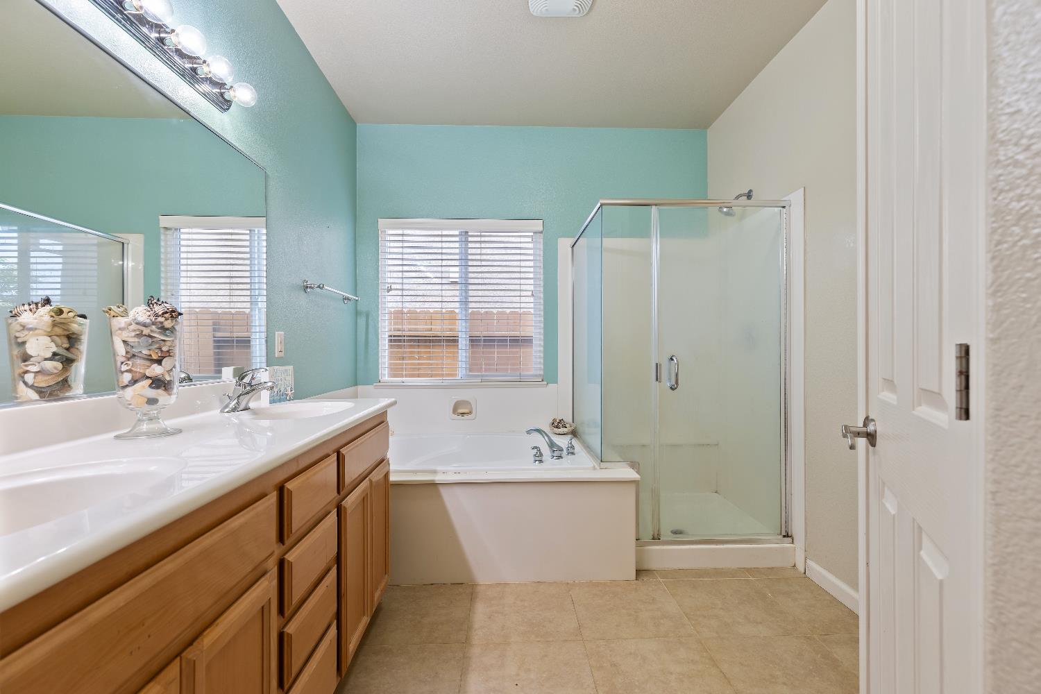 Detail Gallery Image 23 of 36 For 1795 Sea Side Ct, Plumas Lake,  CA 95961 - 4 Beds | 2 Baths