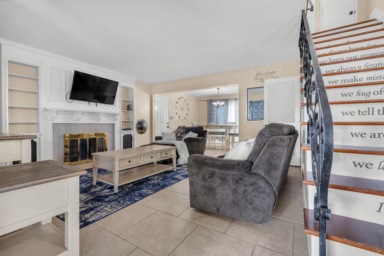 Detail Gallery Image 6 of 21 For 1167 W El Camino Ave, Sacramento,  CA 95833 - 3 Beds | 2/1 Baths
