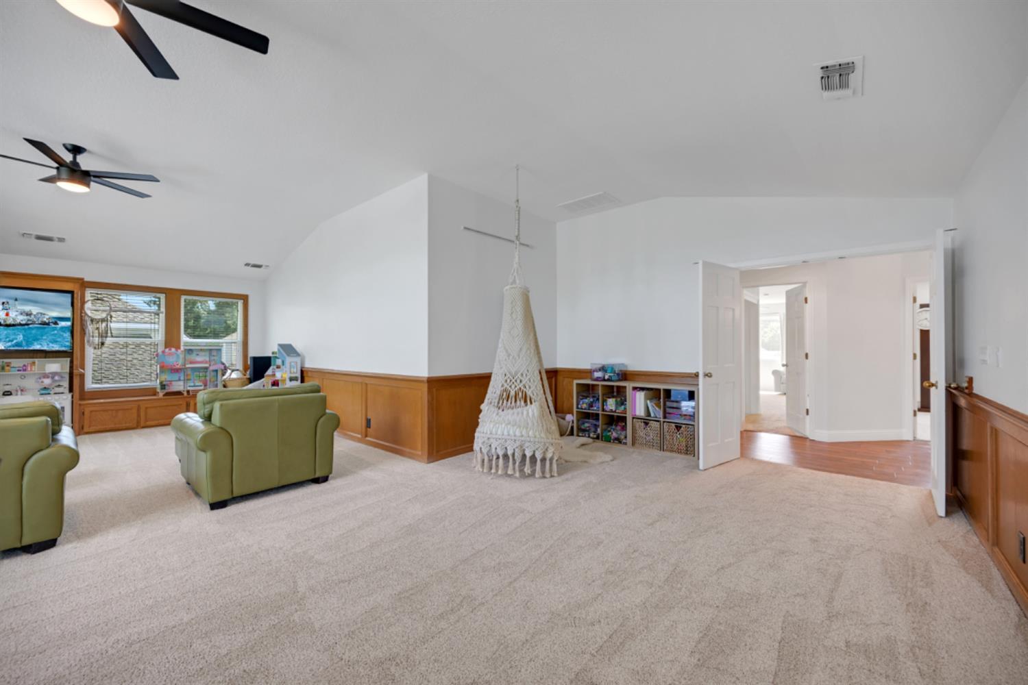 Detail Gallery Image 56 of 84 For 109 Bermuda Ct, Roseville,  CA 95678 - 4 Beds | 2/2 Baths