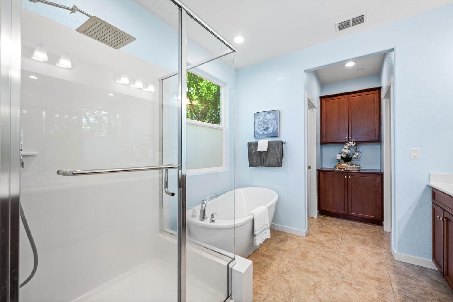 Holden Drive, Rocklin, California image 16