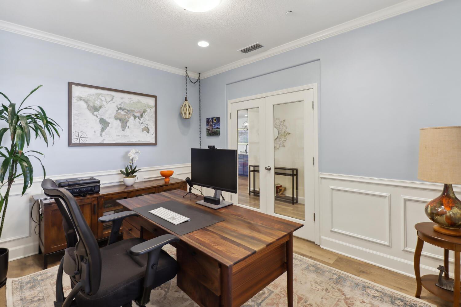 Detail Gallery Image 10 of 53 For 2024 Miekle Ave, Woodland,  CA 95776 - 3 Beds | 2/1 Baths