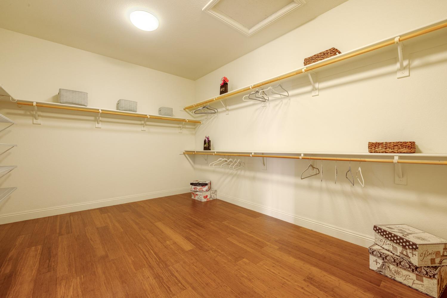Detail Gallery Image 43 of 76 For 1734 Bandoni Ln, Manteca,  CA 95337 - 4 Beds | 3/1 Baths