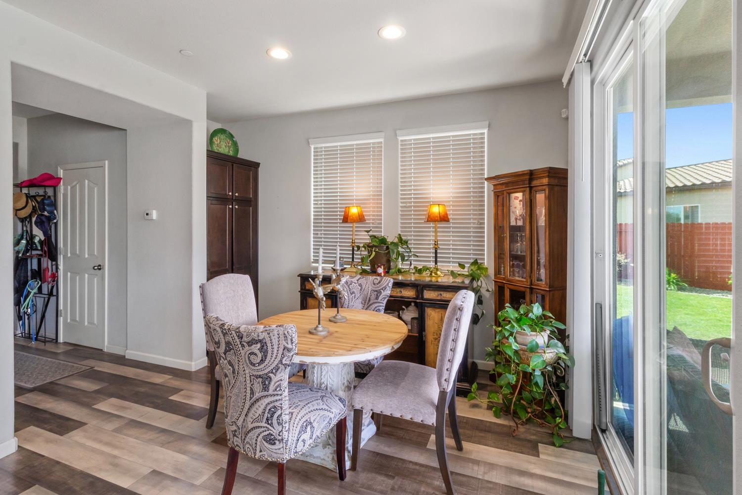 Strathmore, Merced, California image 19