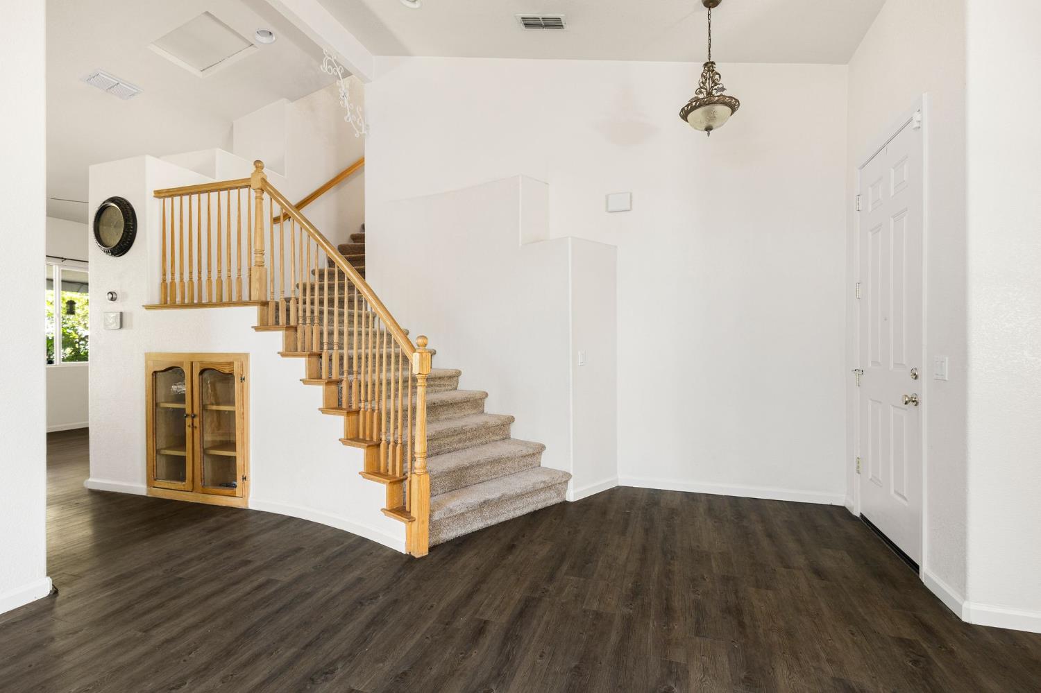 Detail Gallery Image 13 of 51 For 1637 Dreamy Way, Sacramento,  CA 95835 - 3 Beds | 3 Baths