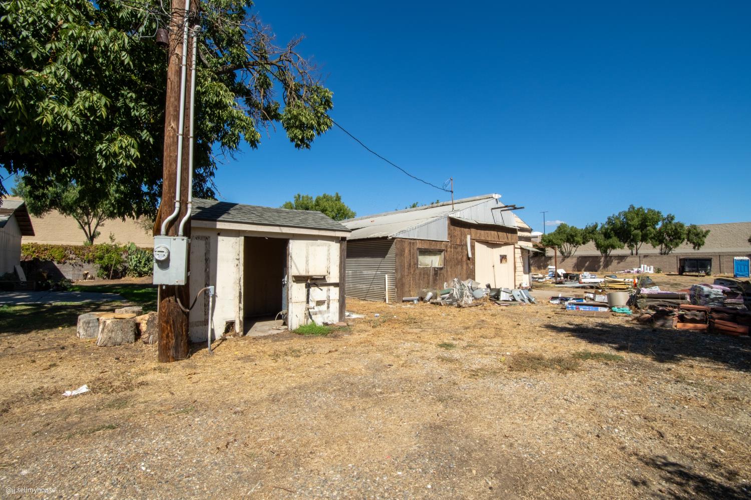 Detail Gallery Image 15 of 21 For 1618 S Lower Sacrameno Road, Lodi,  CA 95242 - 4 Beds | 3 Baths