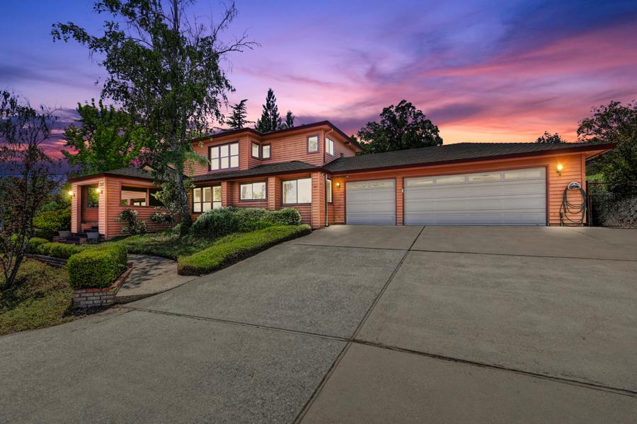 Hidden Creek Drive, Auburn, California image 5