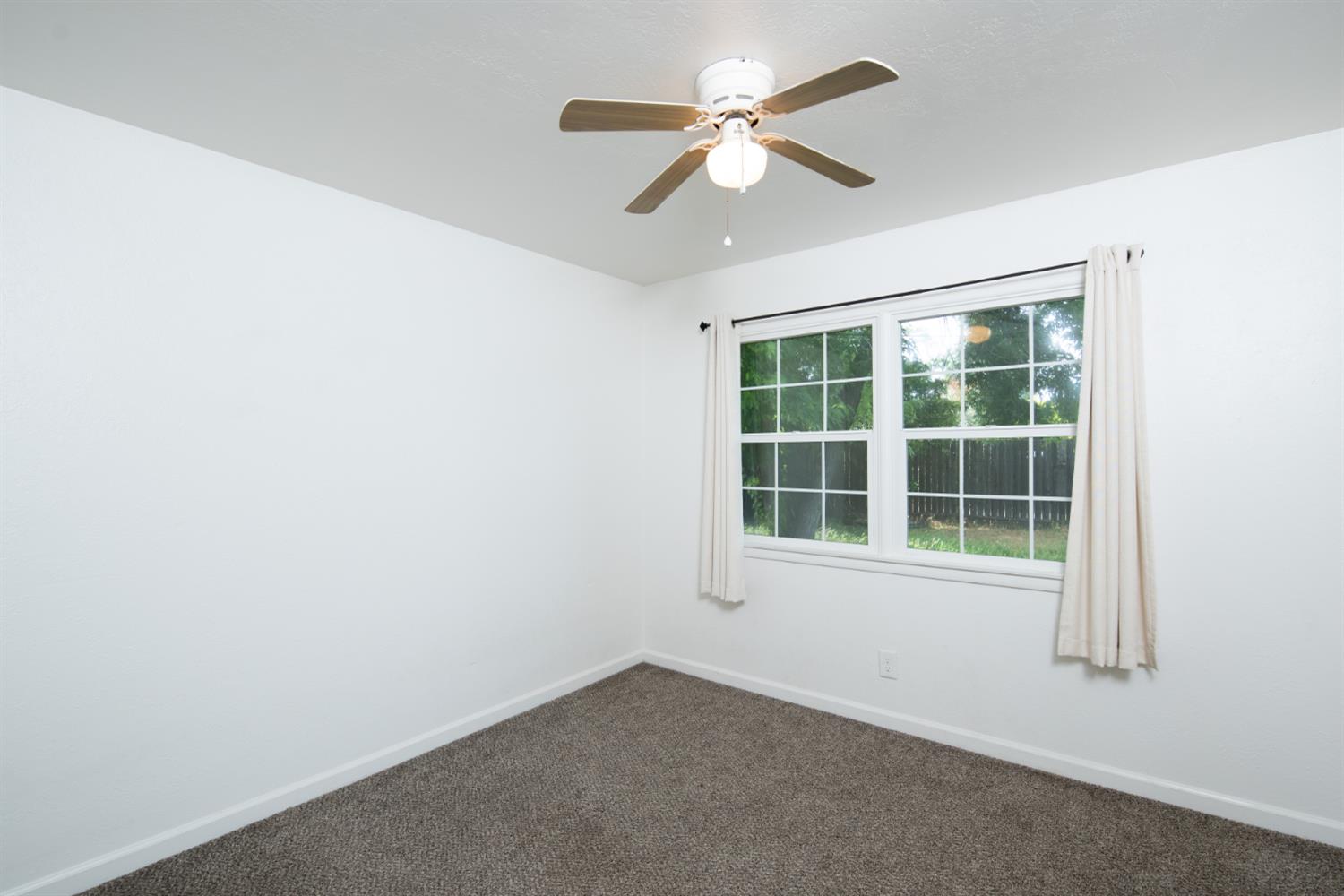 Detail Gallery Image 16 of 24 For 913 Norwegian Ave, Modesto,  CA 95350 - 3 Beds | 1 Baths
