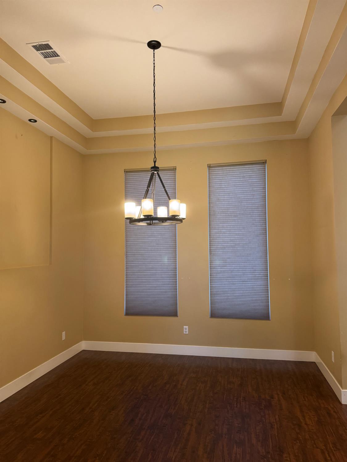 Detail Gallery Image 8 of 60 For 8856 Venikov Pl, Orangevale,  CA 95662 - 4 Beds | 3 Baths