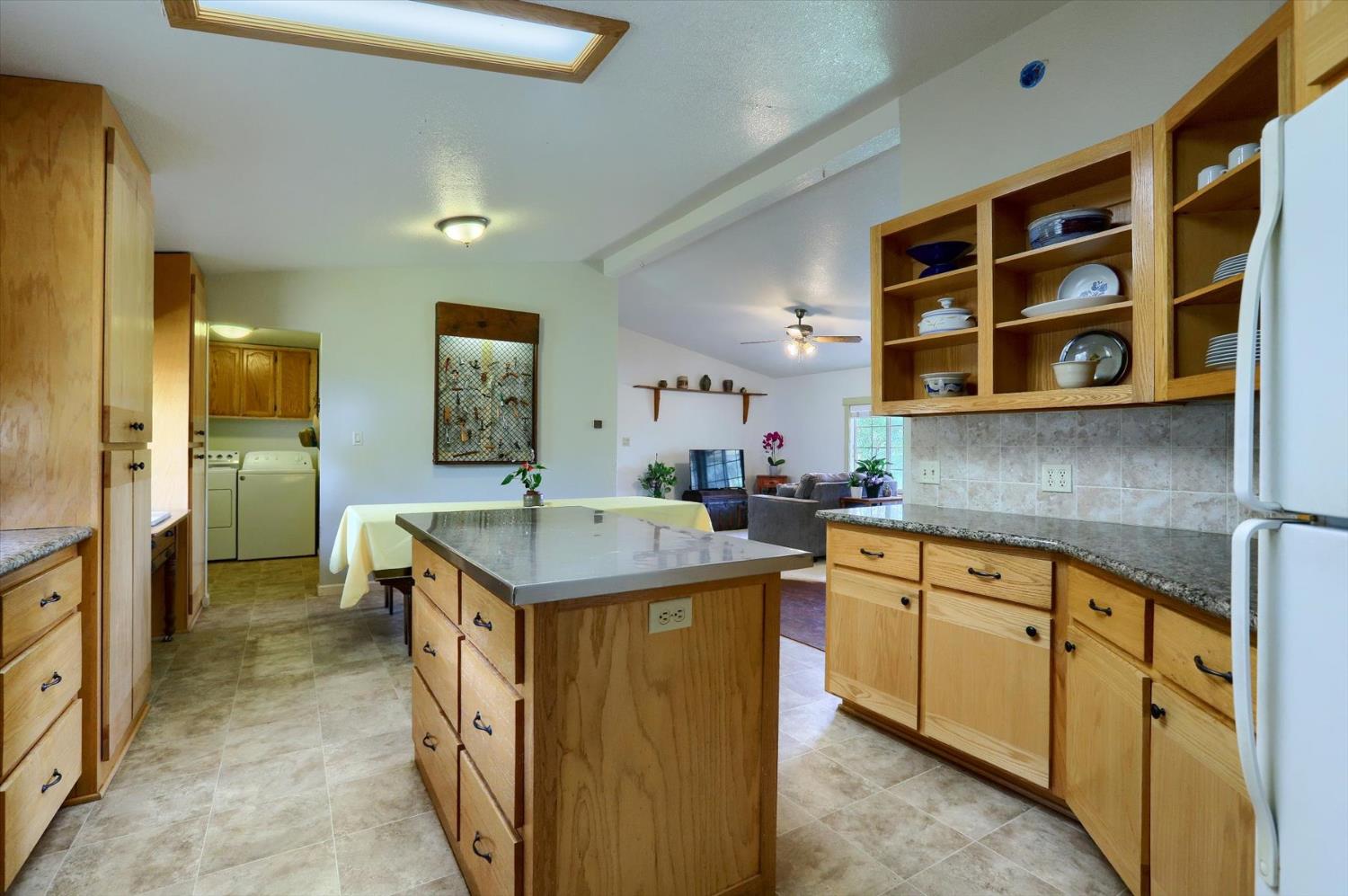 Detail Gallery Image 16 of 65 For 18386 Piper Ln, Penn Valley,  CA 95946 - 3 Beds | 2 Baths