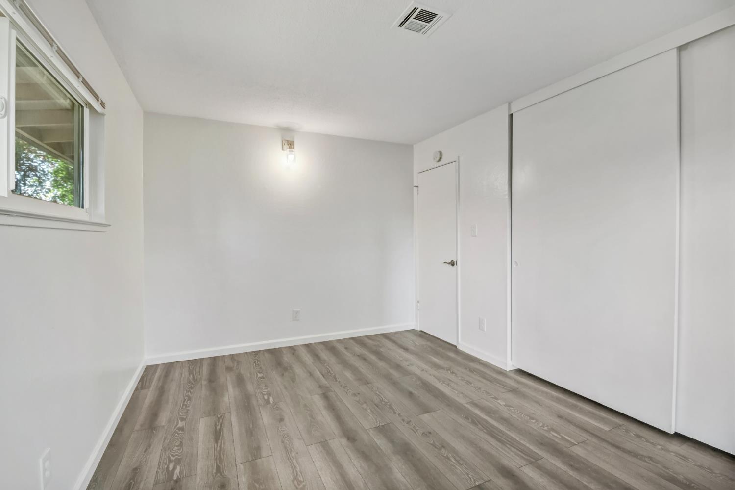 Detail Gallery Image 28 of 43 For 4920 Douvan Ct, Carmichael,  CA 95608 - – Beds | – Baths