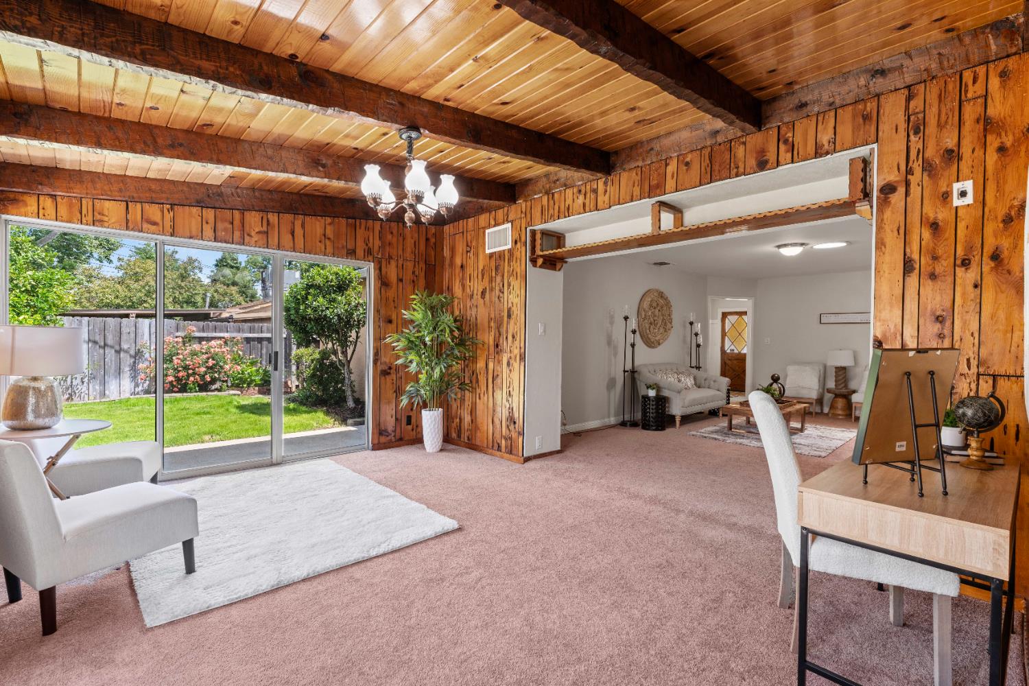 Detail Gallery Image 10 of 23 For 1325 Glenwood Rd, Sacramento,  CA 95864 - 3 Beds | 2 Baths