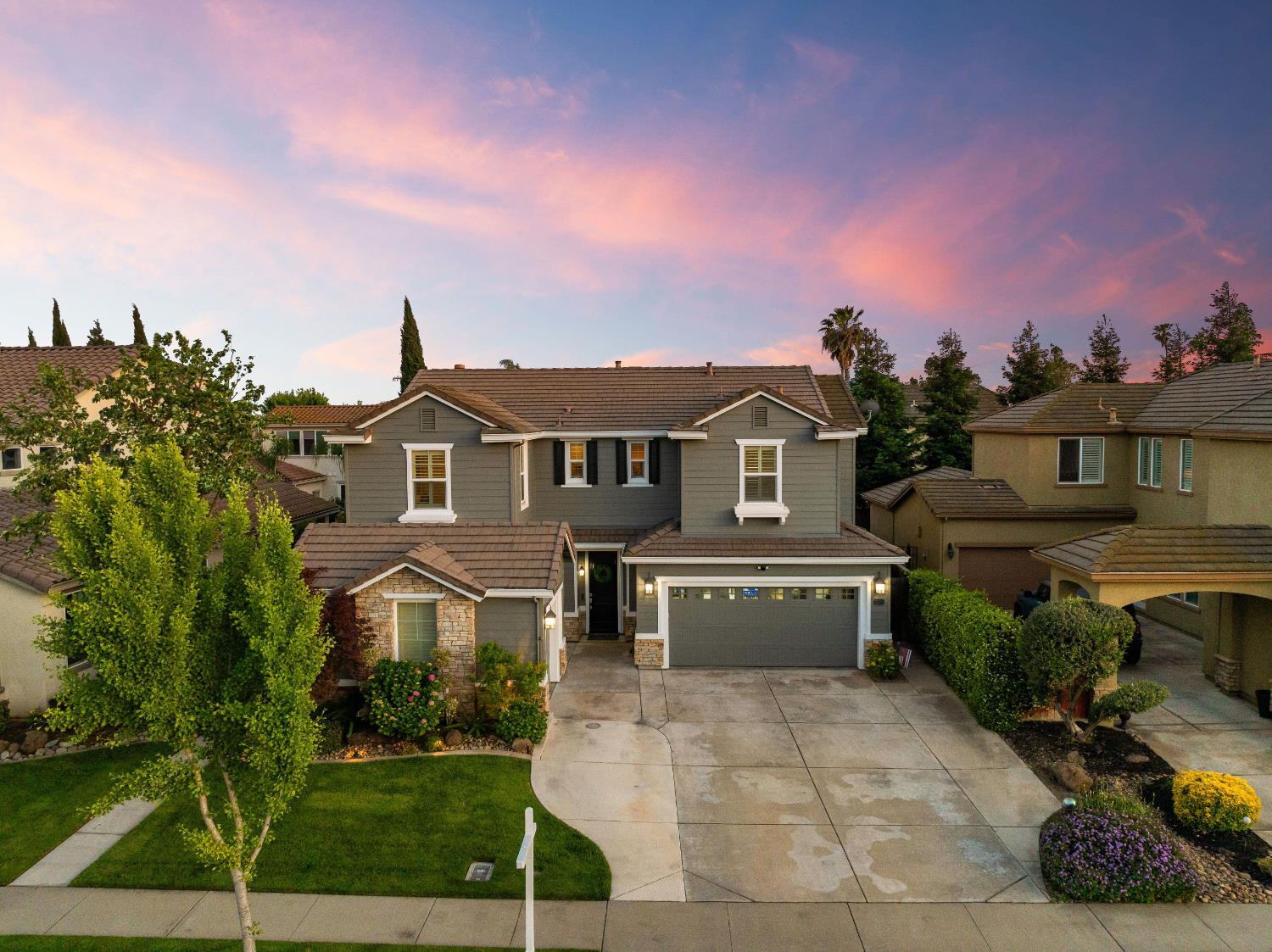 Detail Gallery Image 7 of 51 For 2240 Katzakian Way, Lodi,  CA 95242 - 4 Beds | 2/1 Baths