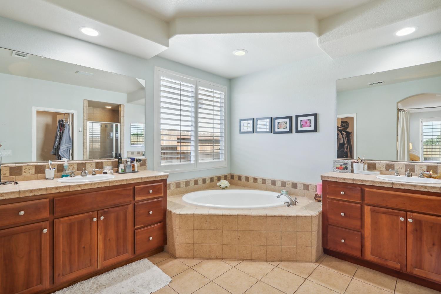 Detail Gallery Image 31 of 47 For 1214 Mill Way, Stockton,  CA 95209 - 4 Beds | 3 Baths