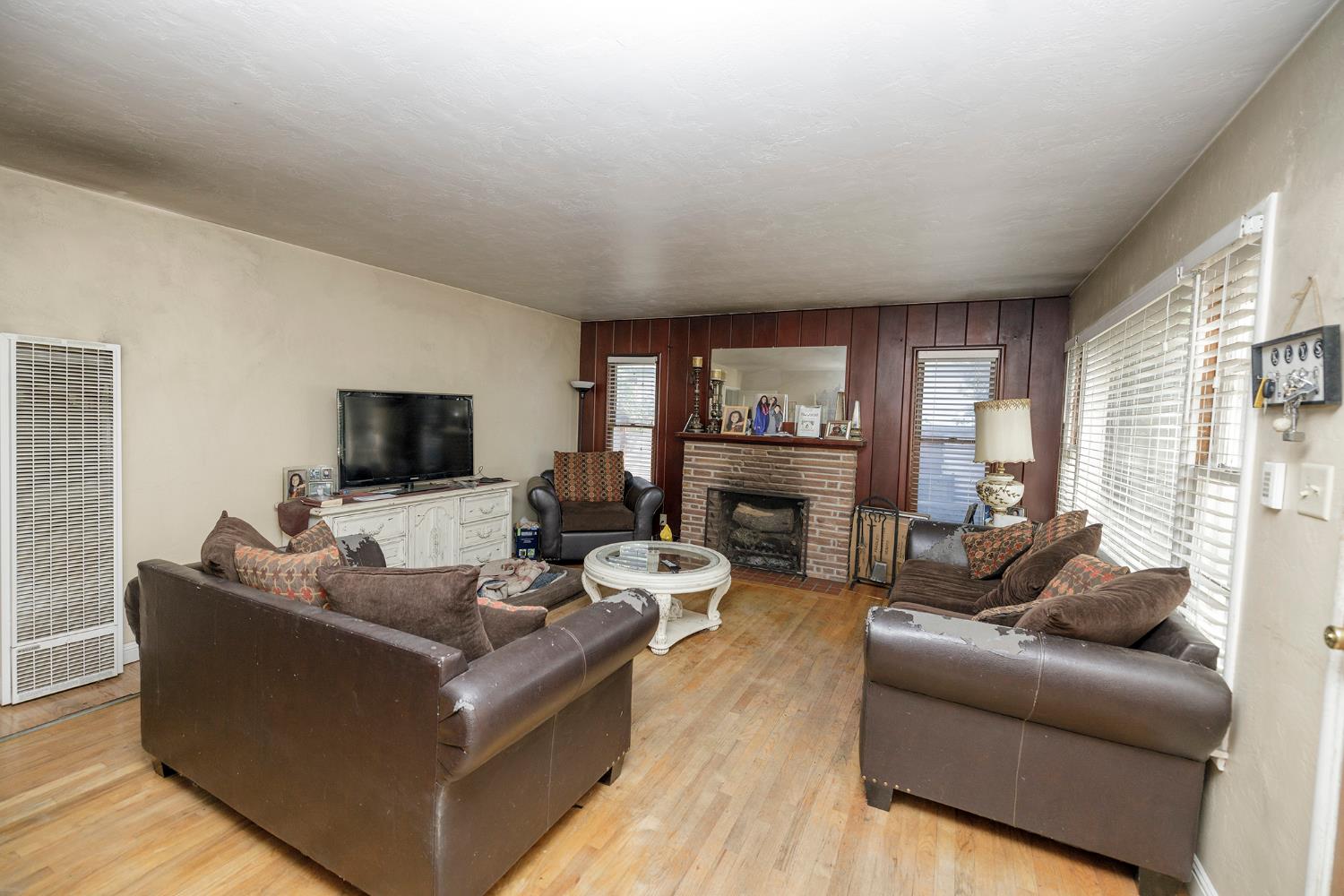 Detail Gallery Image 5 of 32 For 1709 Stetson Ave, Modesto,  CA 95350 - 3 Beds | 1 Baths