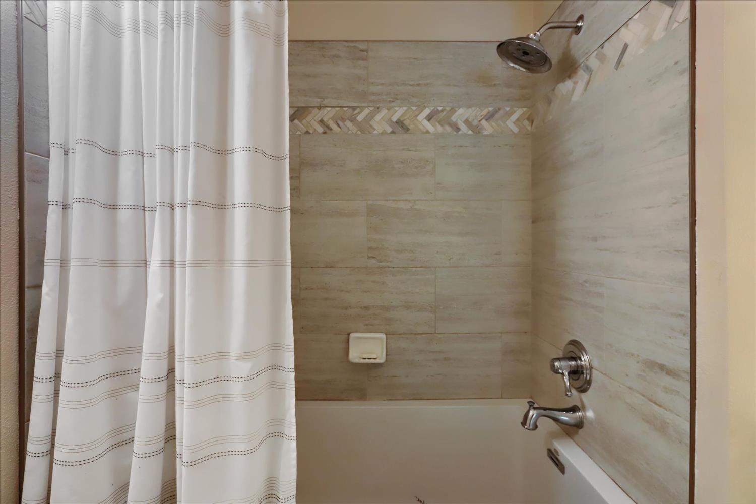 Detail Gallery Image 22 of 76 For 16800 Sun Bloom Way, Nevada City,  CA 95959 - 4 Beds | 3 Baths