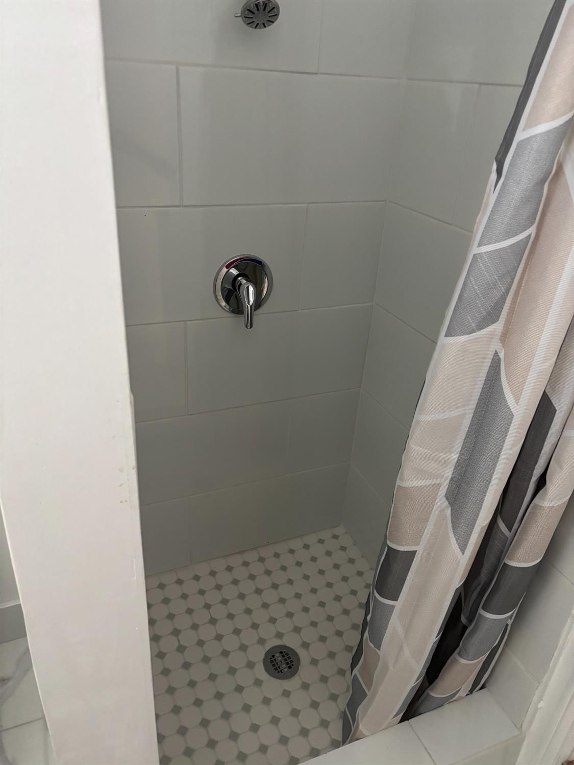 Detail Gallery Image 12 of 19 For 2671 Grove Ave, Sacramento,  CA 95815 - 3 Beds | 2 Baths