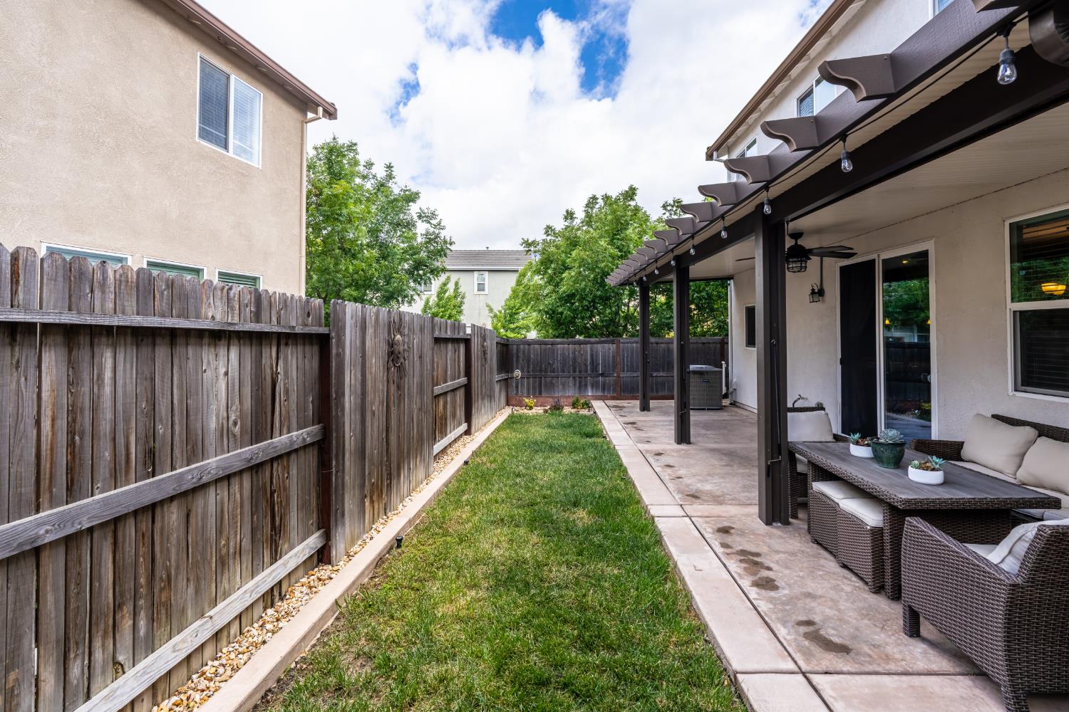 Detail Gallery Image 49 of 52 For 5271 Cloud Crest Way, Sacramento,  CA 95835 - 3 Beds | 2/1 Baths