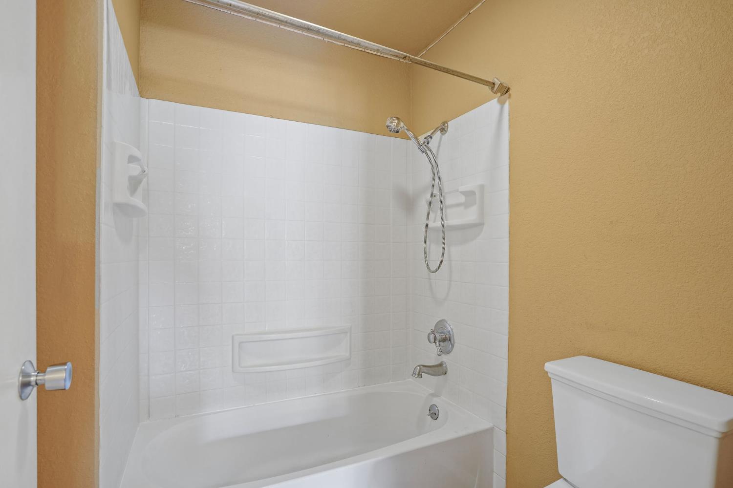 Photo #15: 225063019 Listing: Photo #15